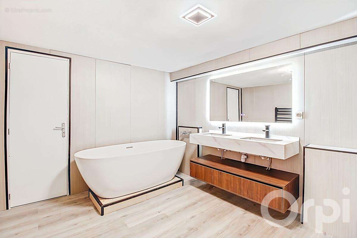 Appartement à MARIGNIER