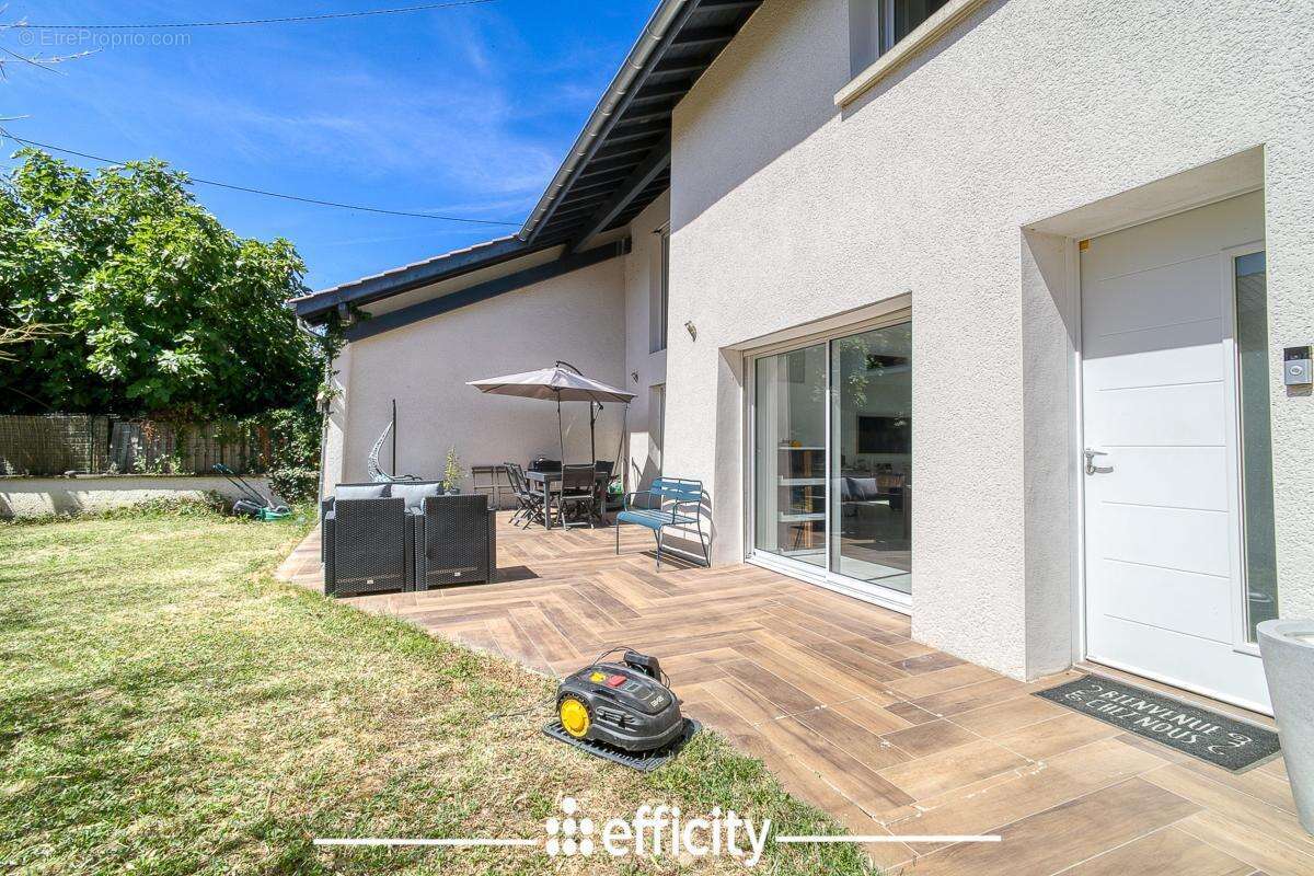 Maison 160 m² à Moidieu-Detourbe  - photo 4