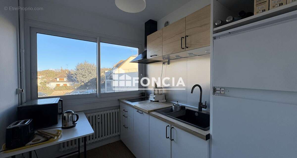 Appartement à EPERNON