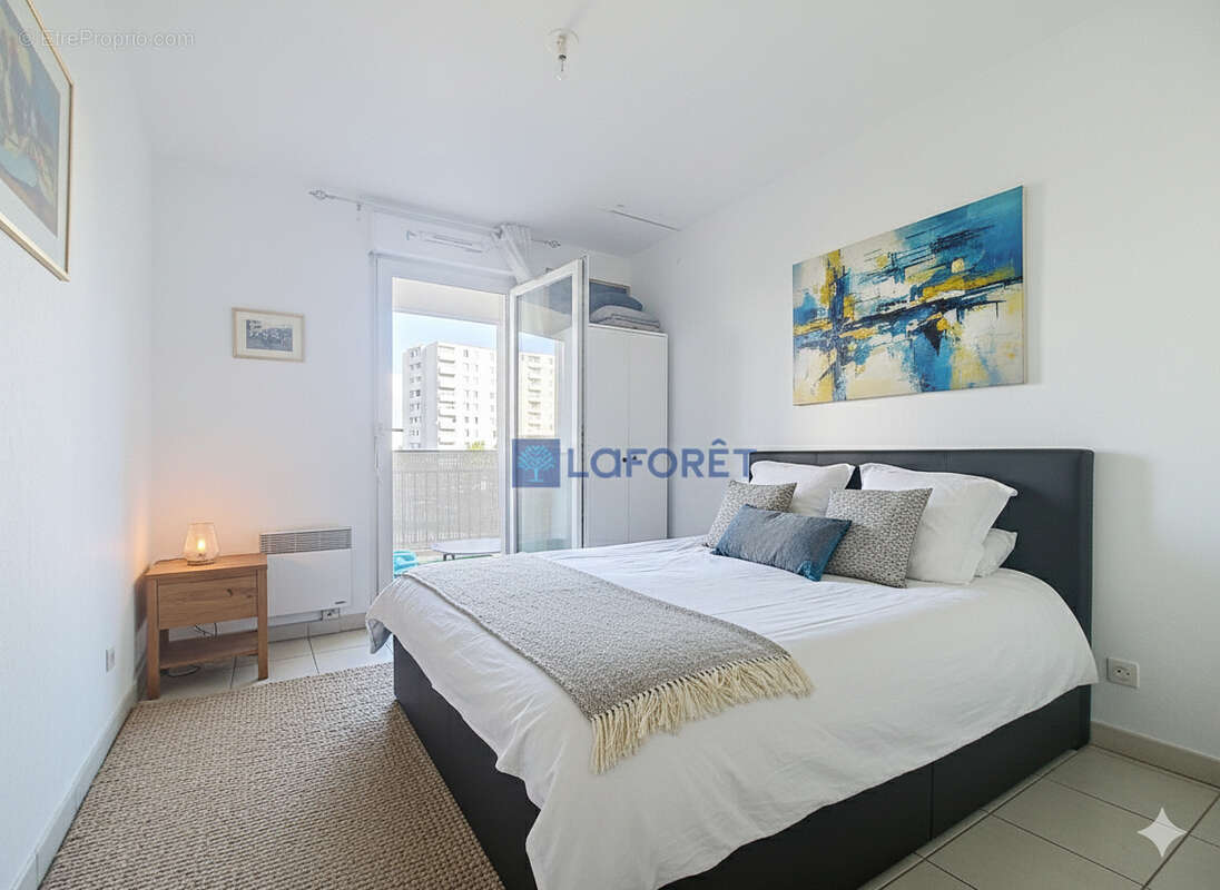 Appartement à MARSEILLE-11E