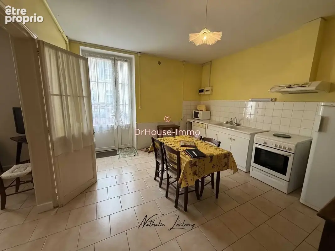 Maison 130 m² à Castillon-La-Bataille  - photo 8