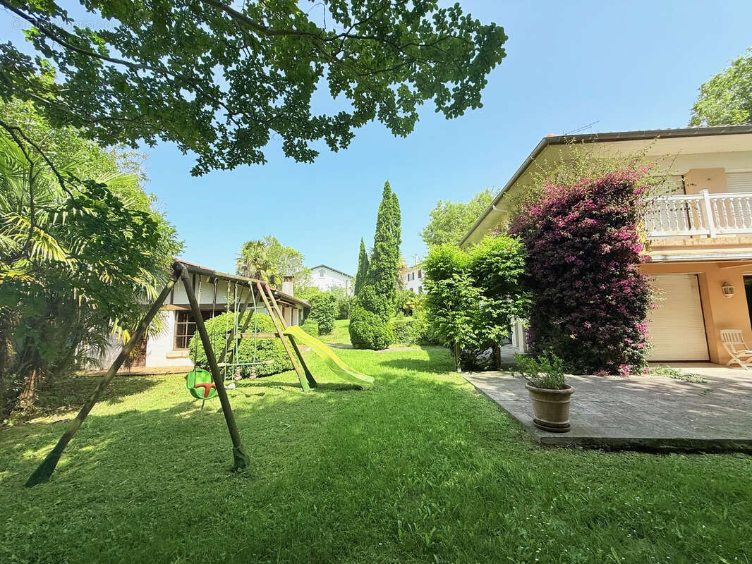 Belle villa d'architecte proche tous commerces dans impasse au calme - photo 18