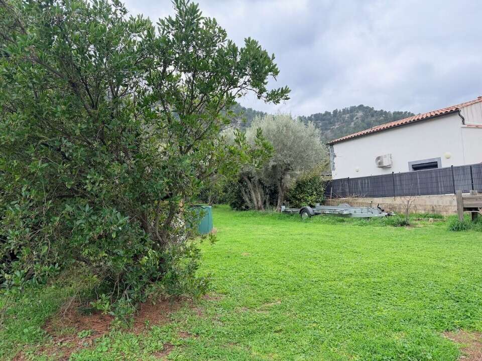 Terrain à AUBAGNE
