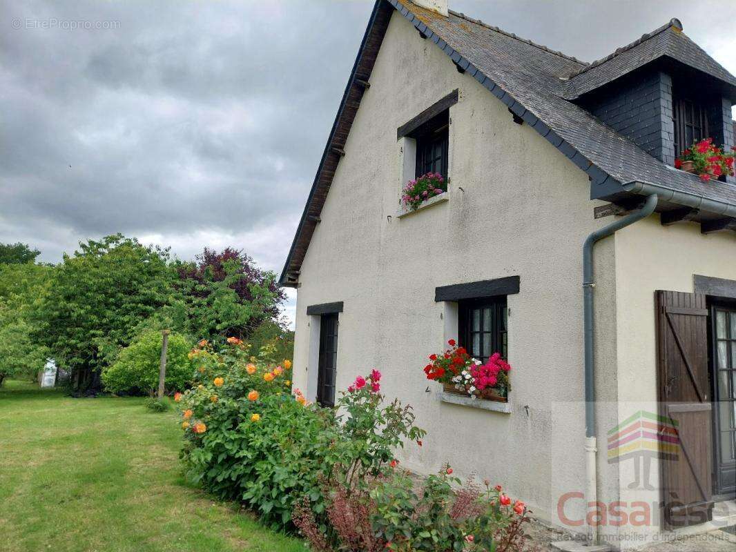 Maison à PLOUASNE