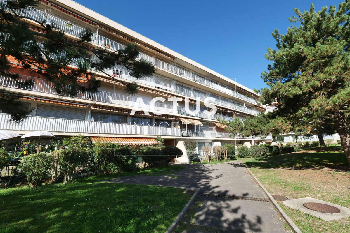 Appartement à SALON-DE-PROVENCE