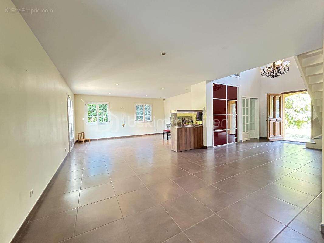 Villa familiale 9 pièces – 230 m² – La Verpillière - photo 13