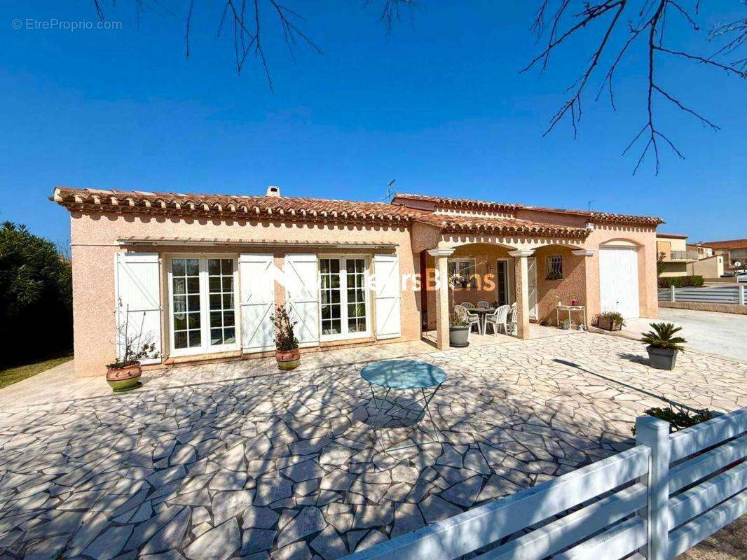 Maison à SAINT-ESTEVE