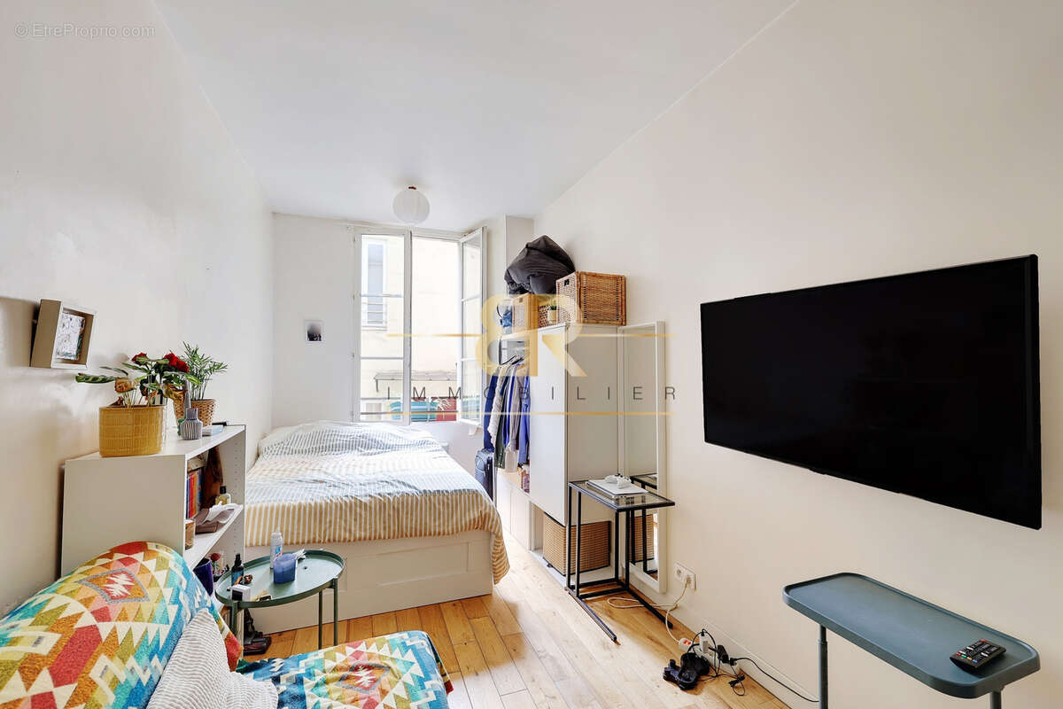 Appartement à PARIS-2E