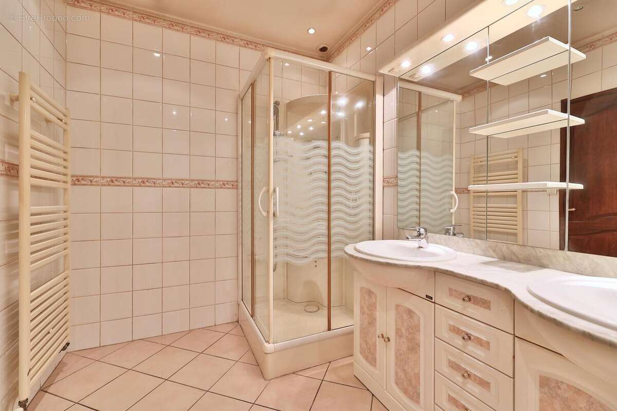 Photo 7 - Maison à VILLEURBANNE