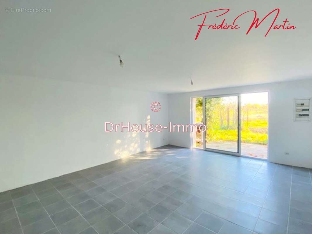 Maison à RIBAUTE-LES-TAVERNES