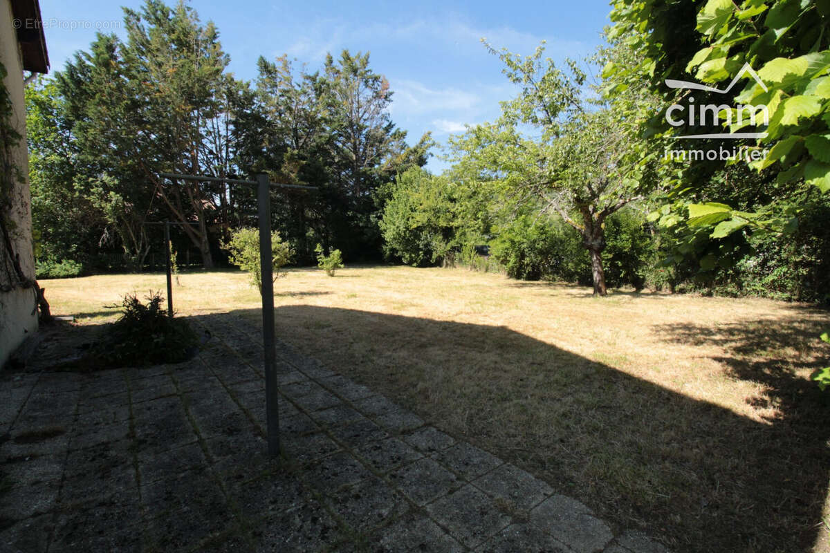 Maison 133 m² à Saint-Simeon-De-Bressieux  - photo 3