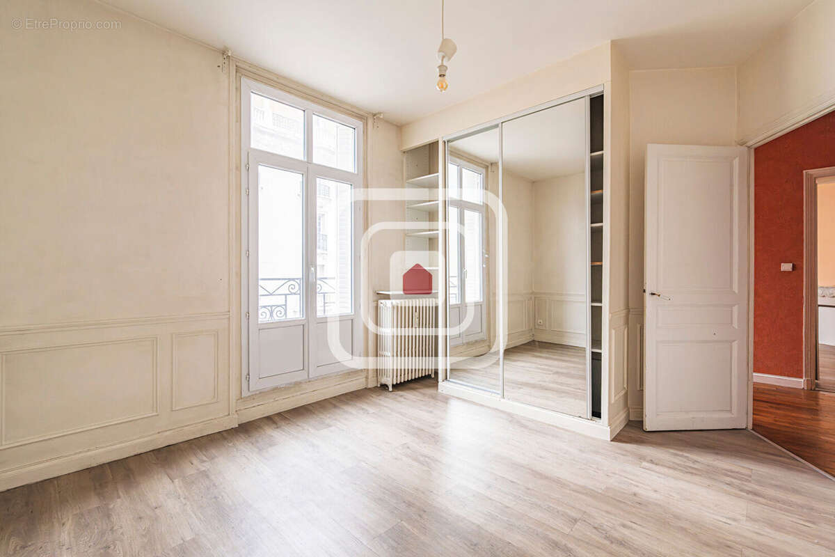 Appartement en duplex de 120m² avec 3 chambres et 2 salle de bain / douche - photo 5