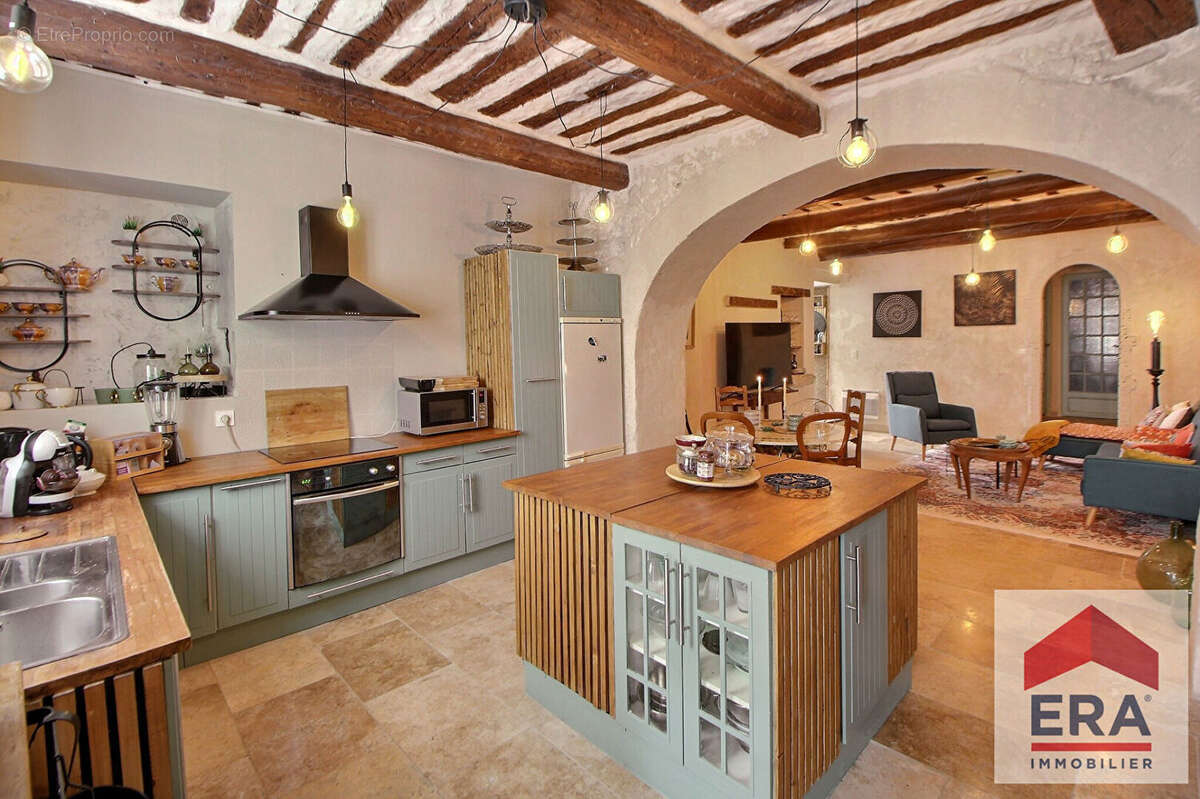 Maison à MONDRAGON
