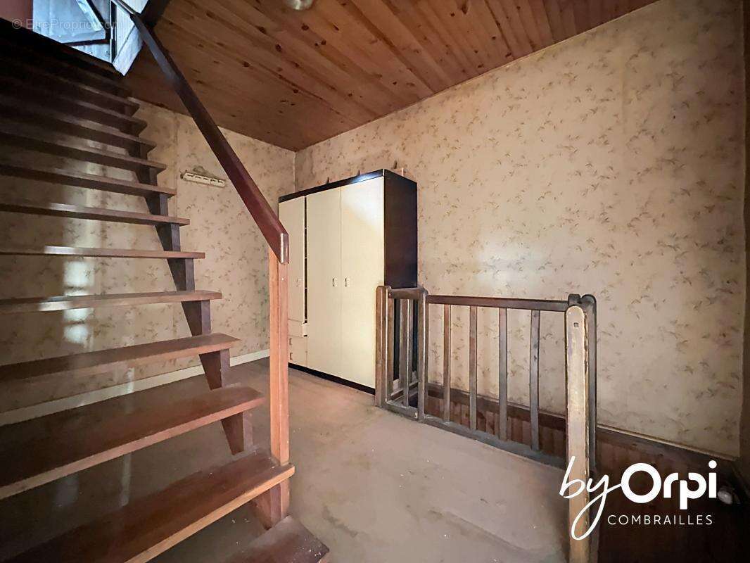 Maison à SAINT-ELOY-LES-MINES