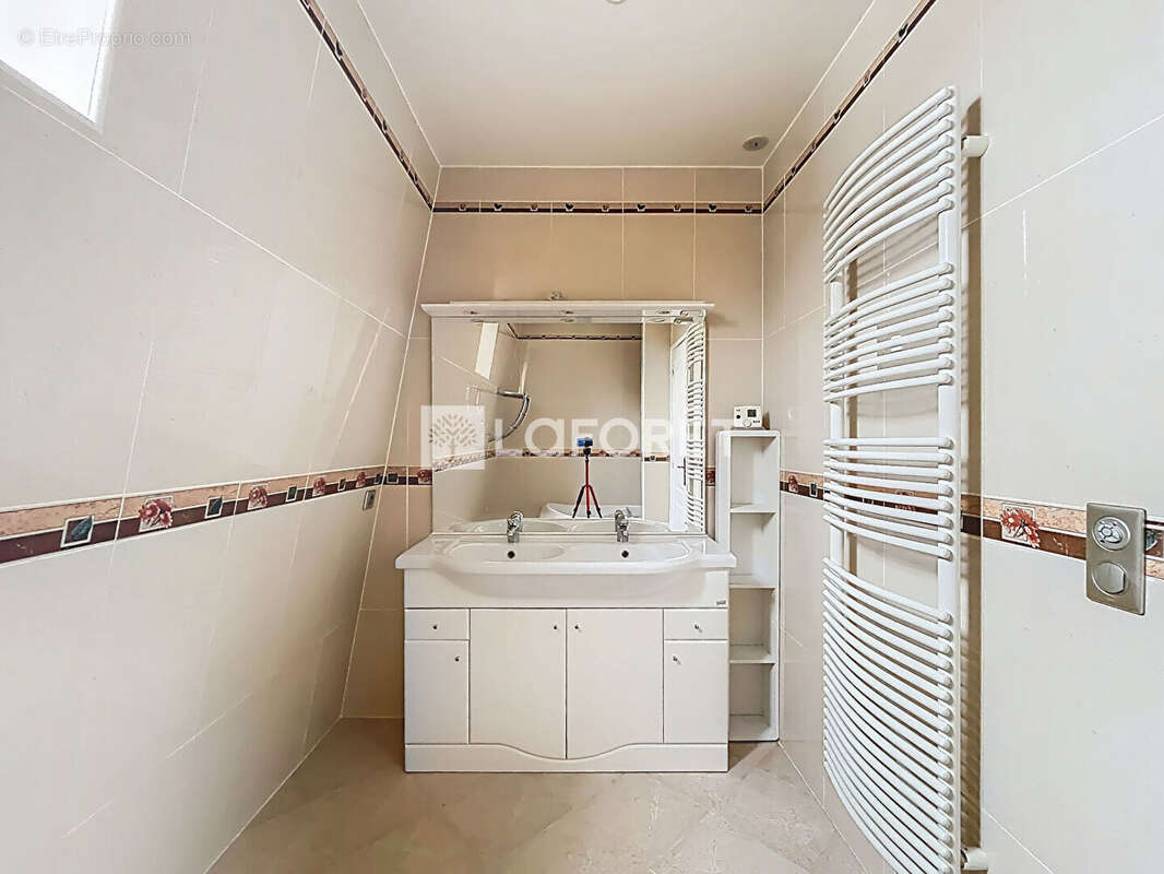 Maison à CARRIERES-SUR-SEINE