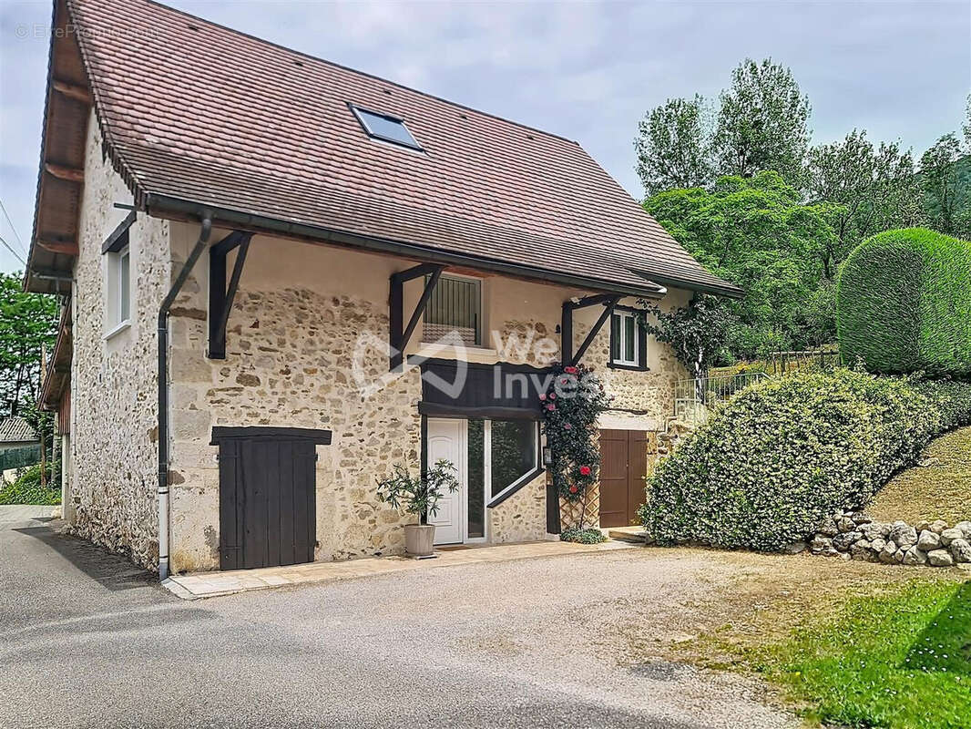 Maison 210 m² à Champagneux  - photo 2