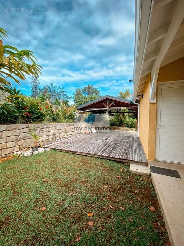 Maison à PETIT-BOURG