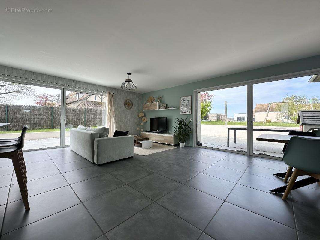Maison 120 m² à Puiseux  - photo 6