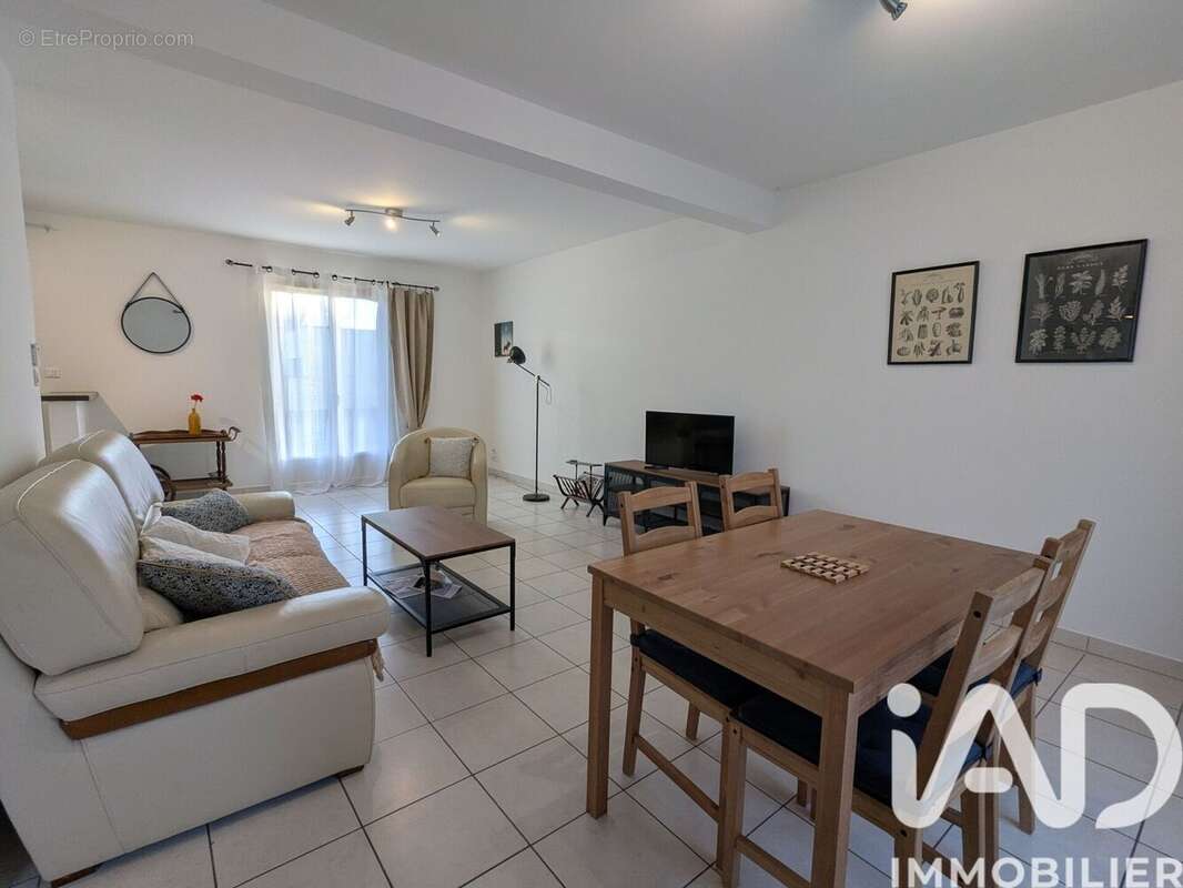 Photo 2 - Maison à HERY