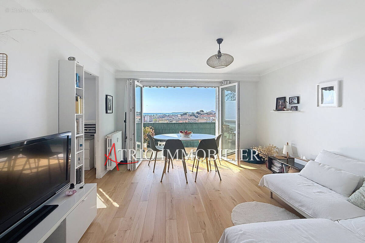 Appartement à CAGNES-SUR-MER