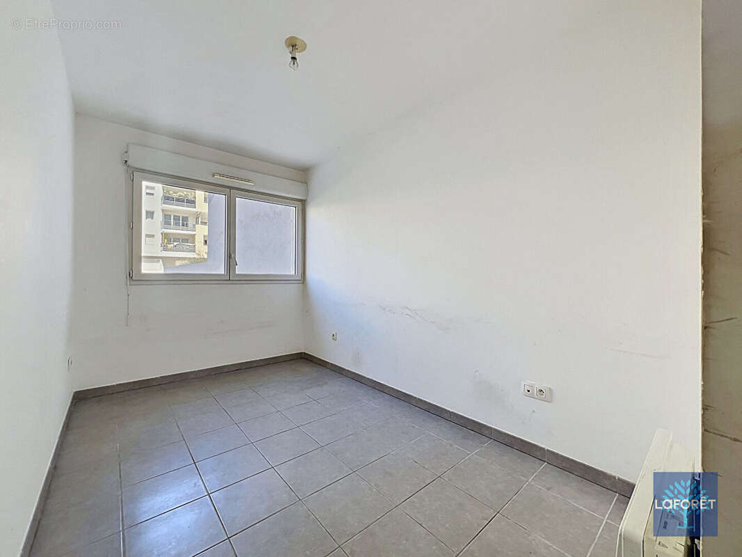 EXCLUSIVITÉ - Type 3 en Duplex - avec grande terrasse de 26 m² + parking en sous-sol - photo 10