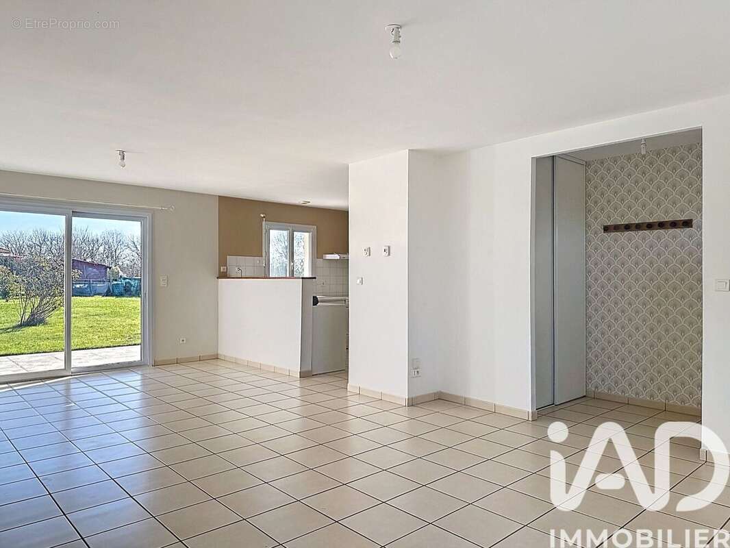Maison 91 m² à Marsais-Sainte-Radegonde  - photo 4