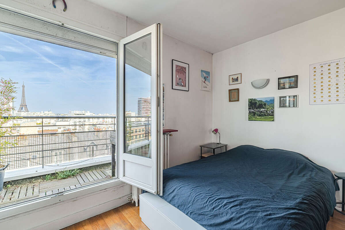 Appartement à PARIS-15E