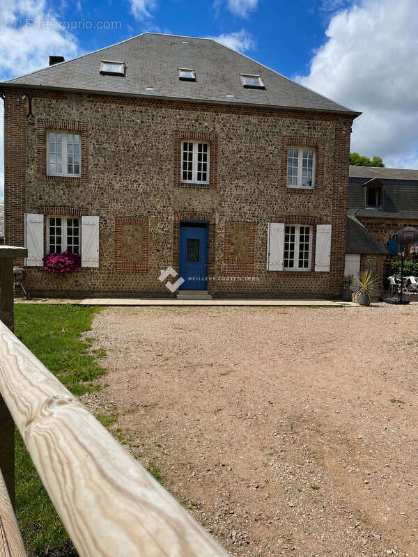 Maison 303 m² à Verneuil-Sur-Avre  - photo 2