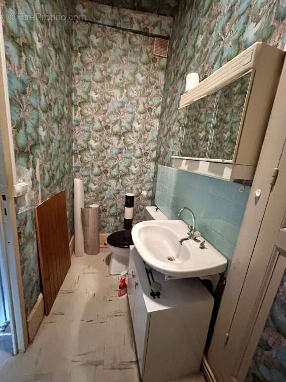 Maison de village toutes commodites - 5 pièces - garages - terrain 916 m2 - photo 13