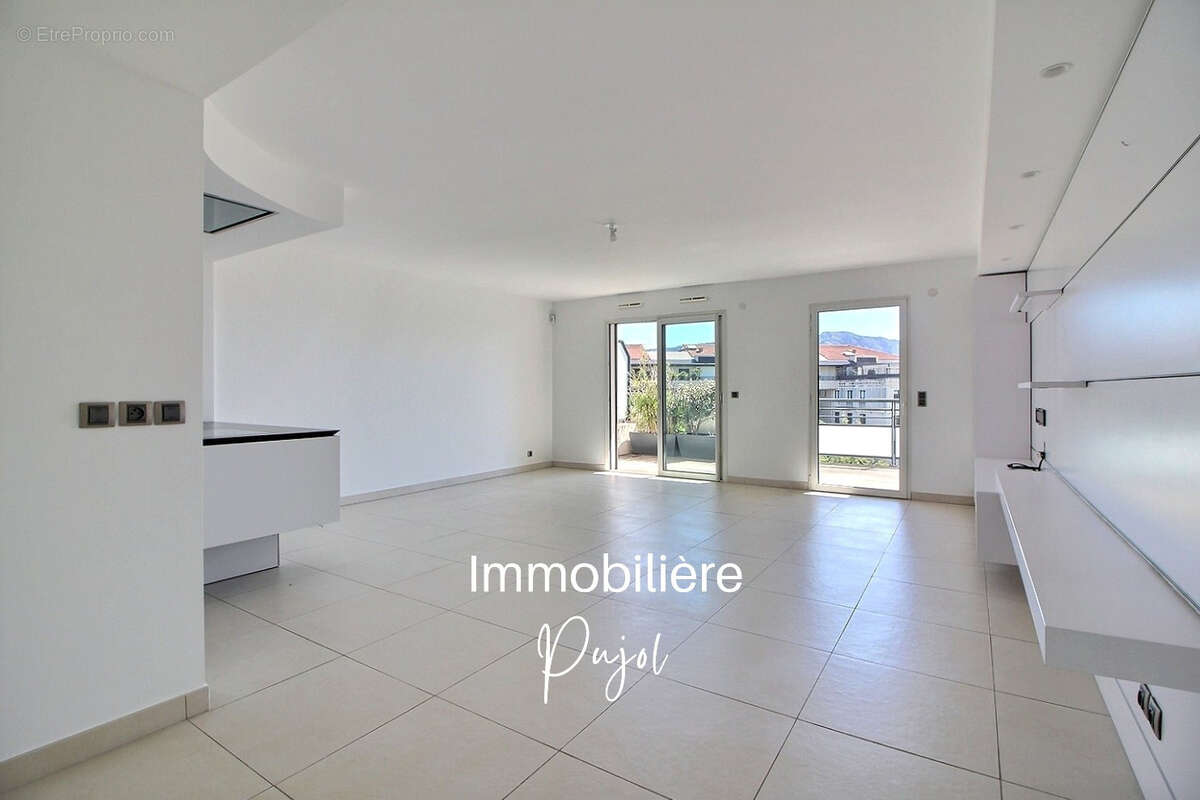Appartement à MARSEILLE-8E