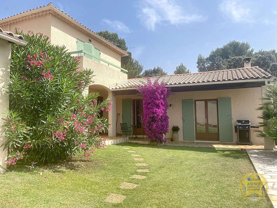 Maison à LES ANGLES