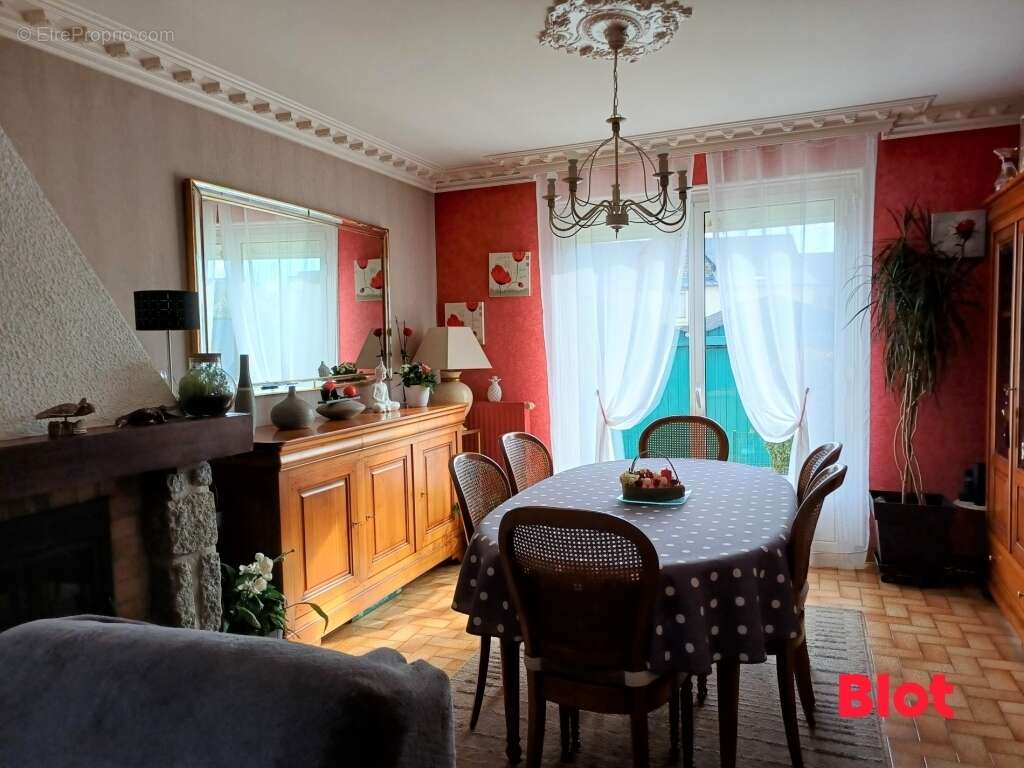 Maison à LOUVIGNE-DE-BAIS