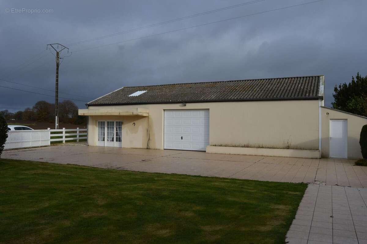 Photo 4 - Maison à PLOUNEVEZ-MOEDEC