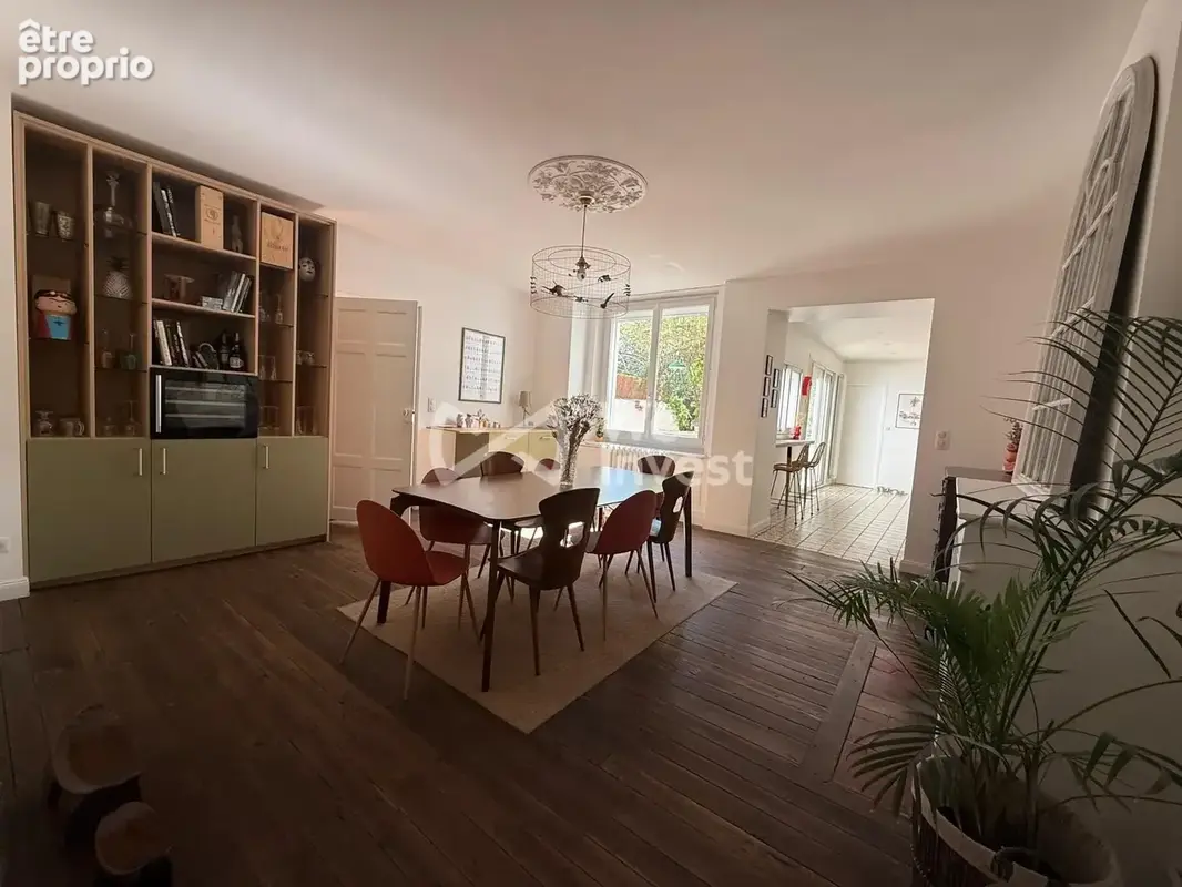 Maison 7 pièces 296 m² à vendre à Castres (81100) - photo 2