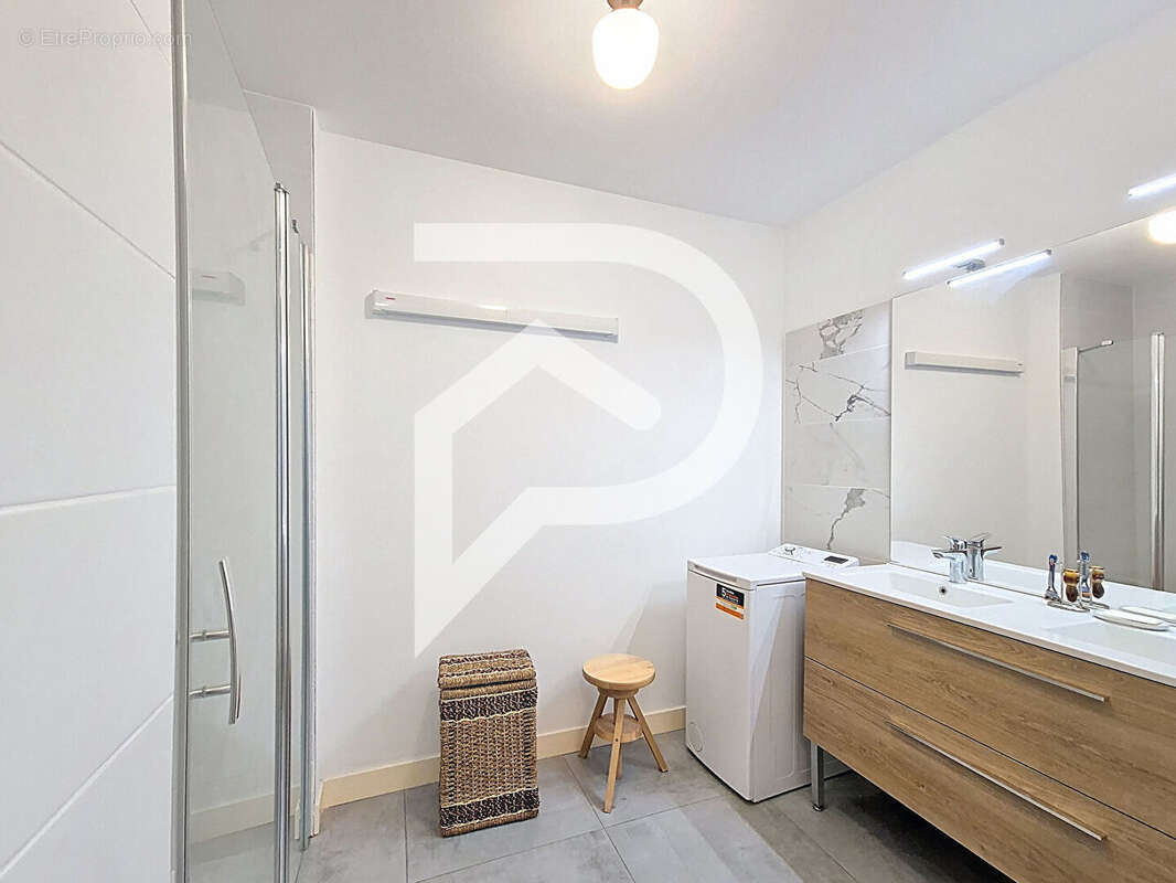 Appartement à MONTELIMAR