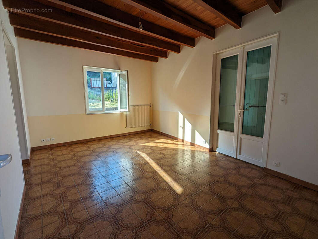 Maison à LE CHEYLARD