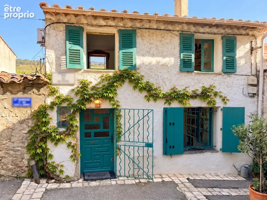 facade - Maison à COGOLIN