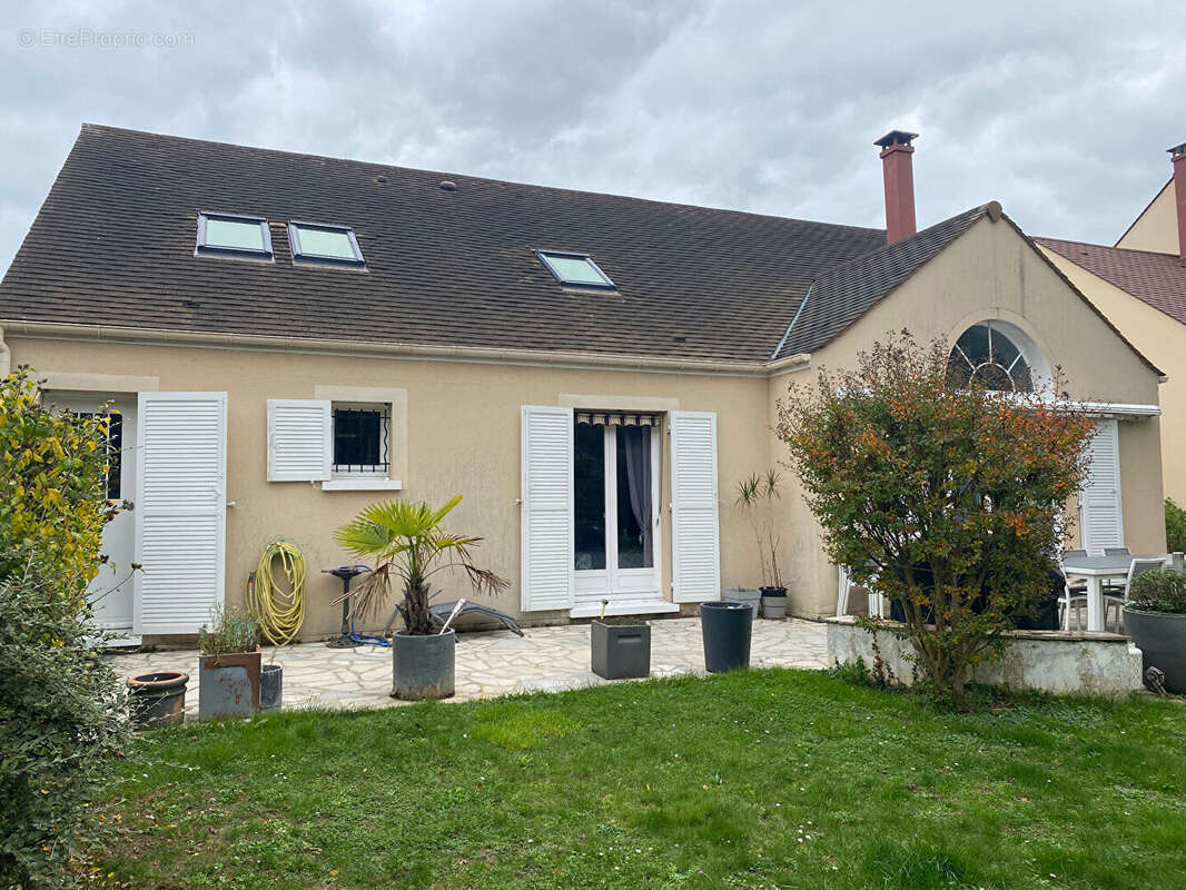 Maison à SOISY-SUR-SEINE