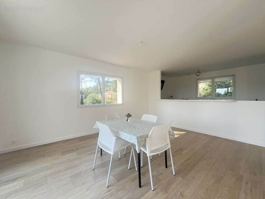 Maison à LA CADIERE-D&#039;AZUR