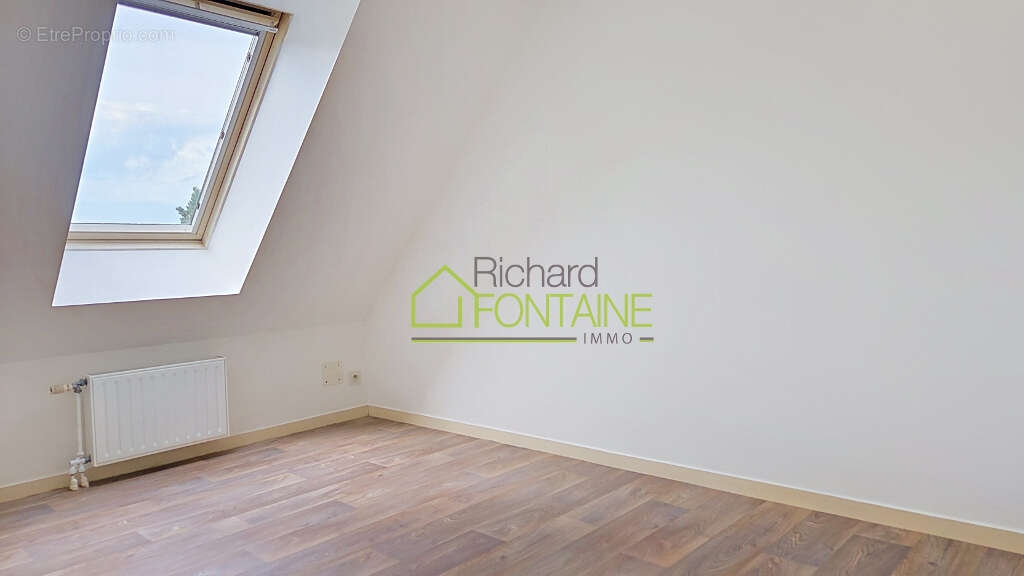Appartement  T2 de 39 m² en dernier étage exposé sud  proche centre à pieds - photo 5