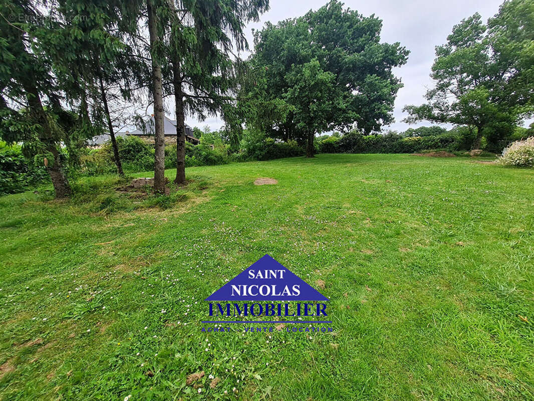 Maison à SAINT-AUBIN-DES-CHATEAUX