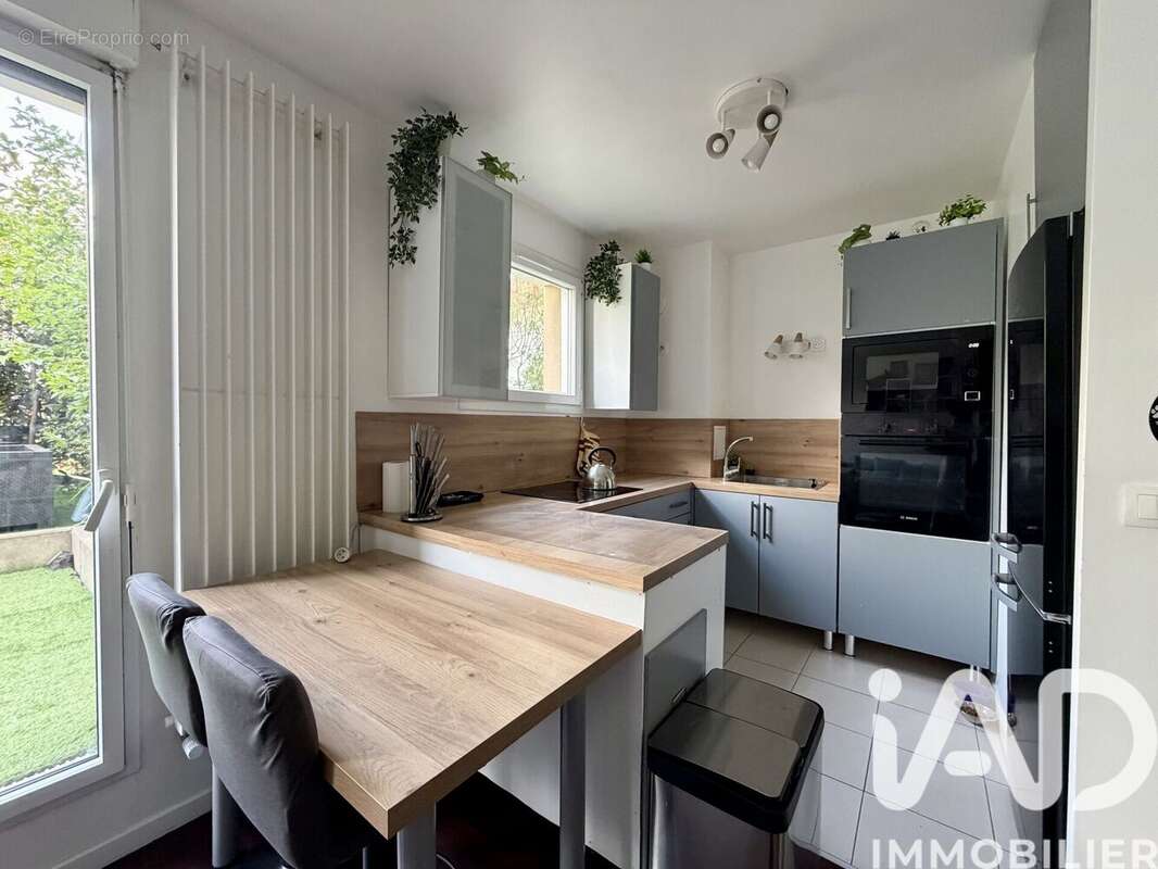 Photo 2 - Appartement à LES ULIS