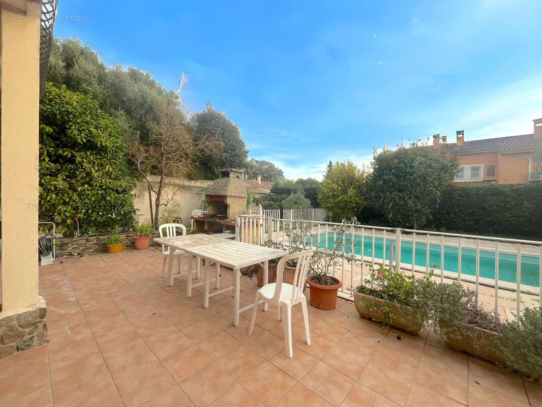 Maison à SIX-FOURS-LES-PLAGES