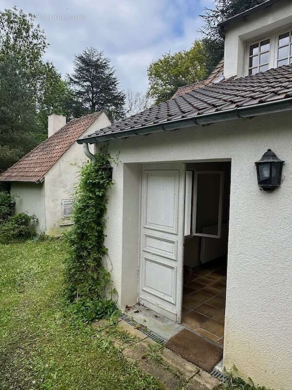 Maison à LES LOGES-EN-JOSAS