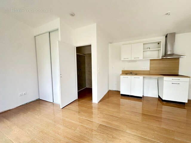 Appartement à DREMIL-LAFAGE