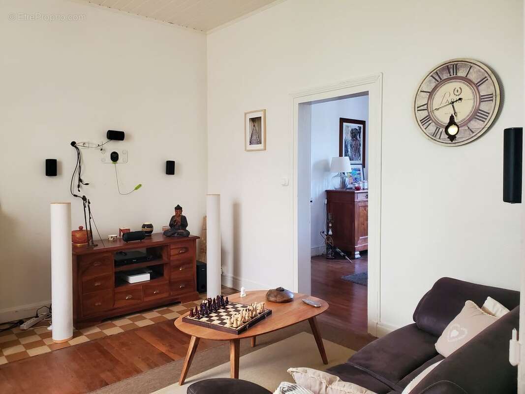 Maison à RUELLE-SUR-TOUVRE