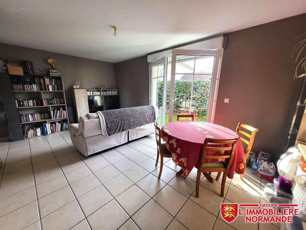 Appartement à BONNIERES-SUR-SEINE