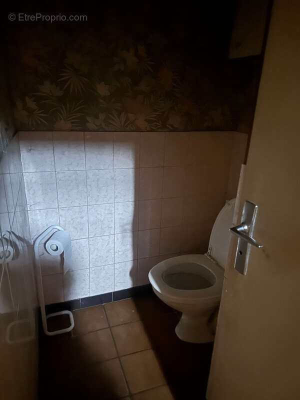 Exploitation - photo 17