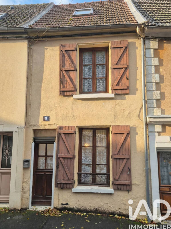 Photo 1 - Maison à LIZY-SUR-OURCQ