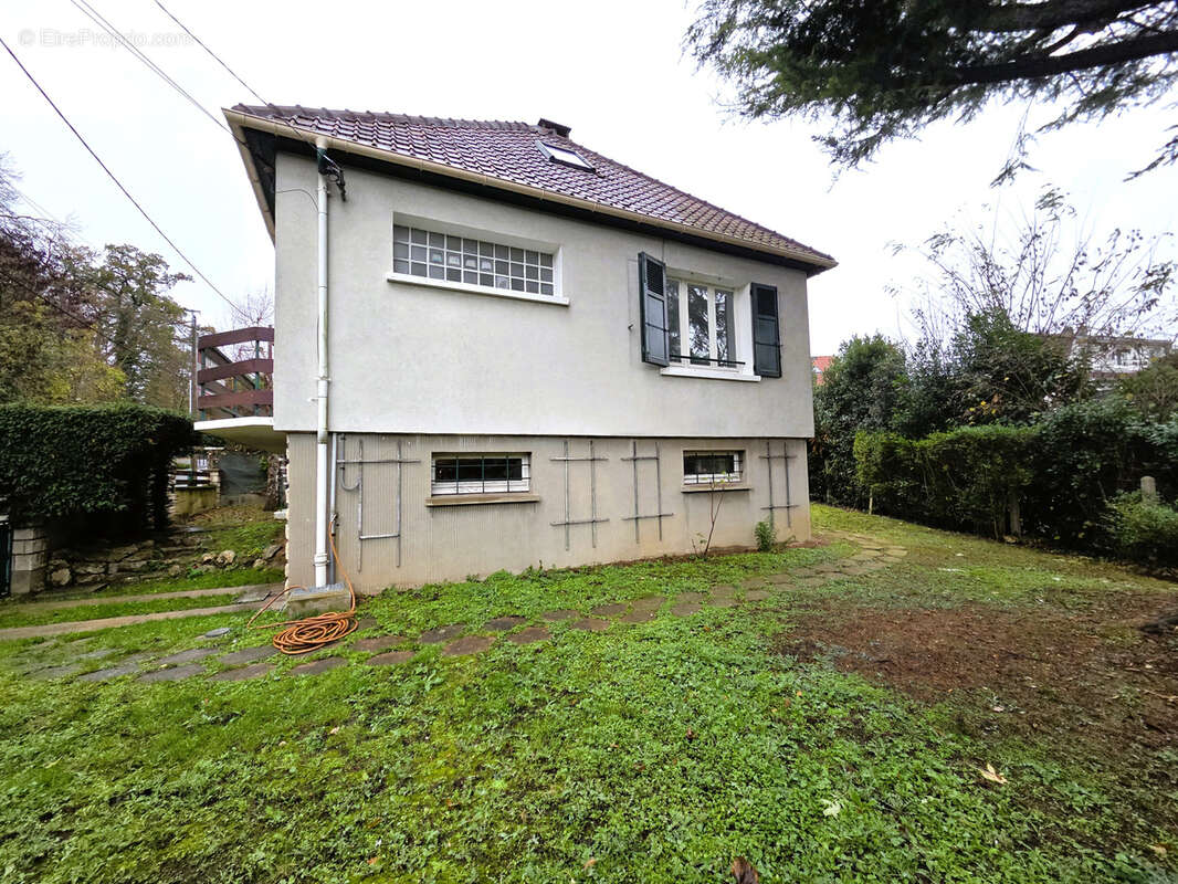 Maison à SAVIGNY-SUR-ORGE